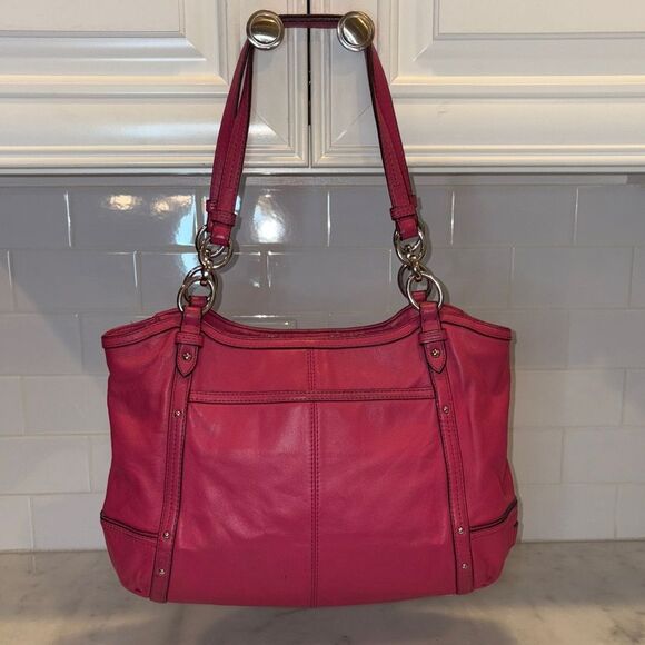 Coach Handbags - Coach Purse Handbag Leather Pocketbook Alexandria Chain Shoulder Bag